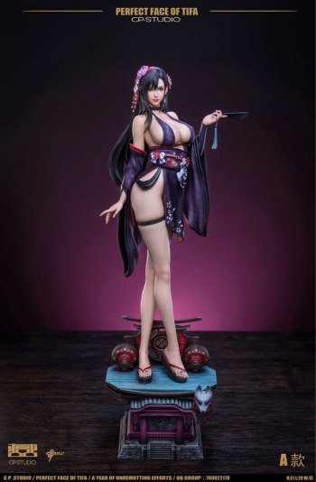 Final Fantasy Tifa Lockhart Figure - Deluxe Edition - Set of 2